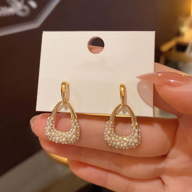 2026 Korean New Simple Temperament Circle Pearl Earrings Fashion Small Versatile Earrings  Jewelry